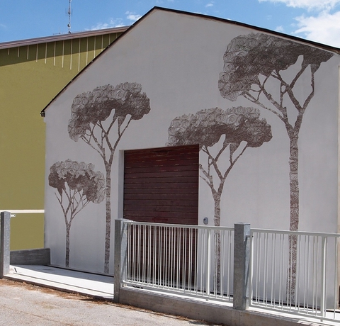 FABBRICATO ANNI 60 DIVENTA LABORATORIO ARTISTICO CON OUT