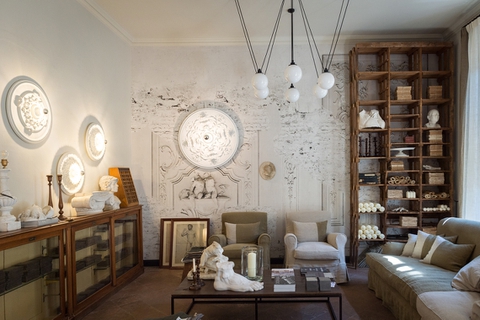 Raw - A hint of France in Milan