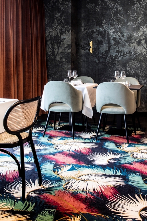 LA FORET NOIRE: BRASSERIE CHIC