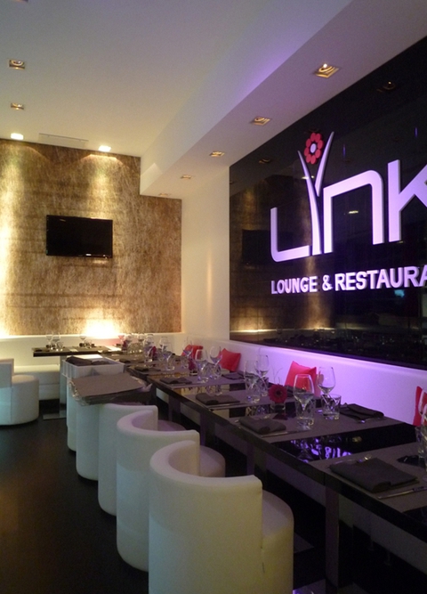 LINK LOUNGE BAR