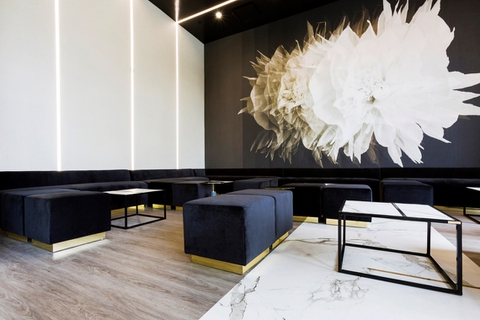 51 FIFTEEN CUISINE AND COCKTAILS: THE PLACE TO BE