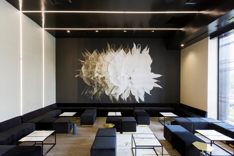51 FIFTEEN CUISINE AND COCKTAILS: THE PLACE TO BE