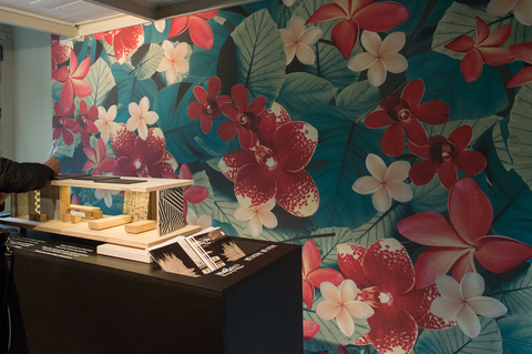 Lo showroom Wall&decò a Milano con la collezione Anniversary