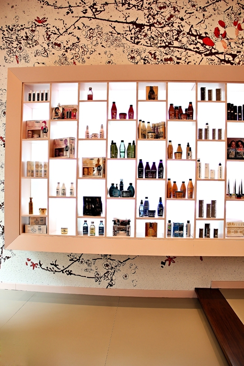 PERFECT NAILS IN RELAXING ATMOSPHERES