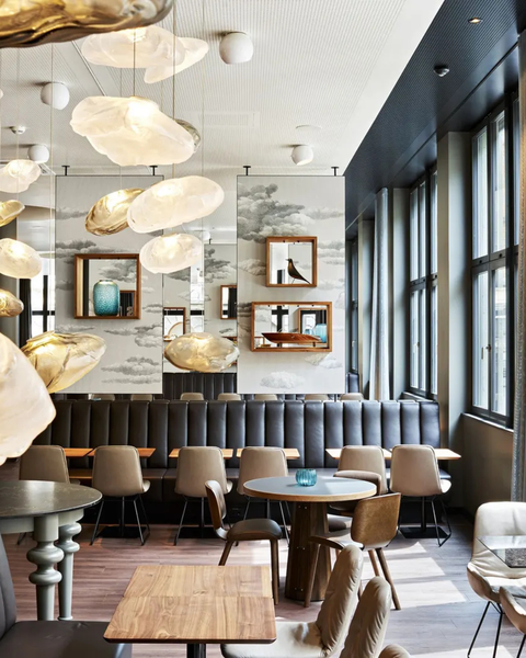 Motel One Zurigo - Un progetto di carta da parati su misura per unire gli ambienti della struttura