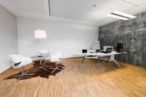 Wallpaper as architectonic solution