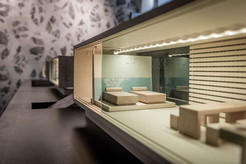 Lo showroom Wall&decò a Milano con la collezione Anniversary