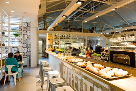 DECORAZIONE MURALE PER IL FOOD ENTERTAINMENT