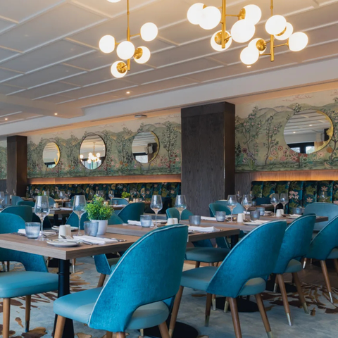 Wallpaper as atmosphere: Wall&decò for The Runnymede on Thames