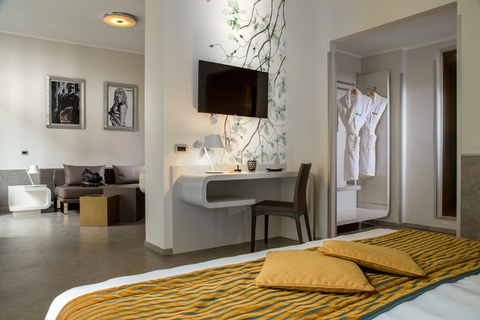 MONTENAPOLEONE SUITES, MILAN
